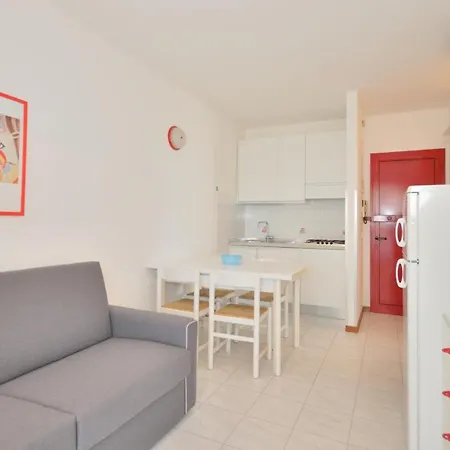 Nautilus Apartment